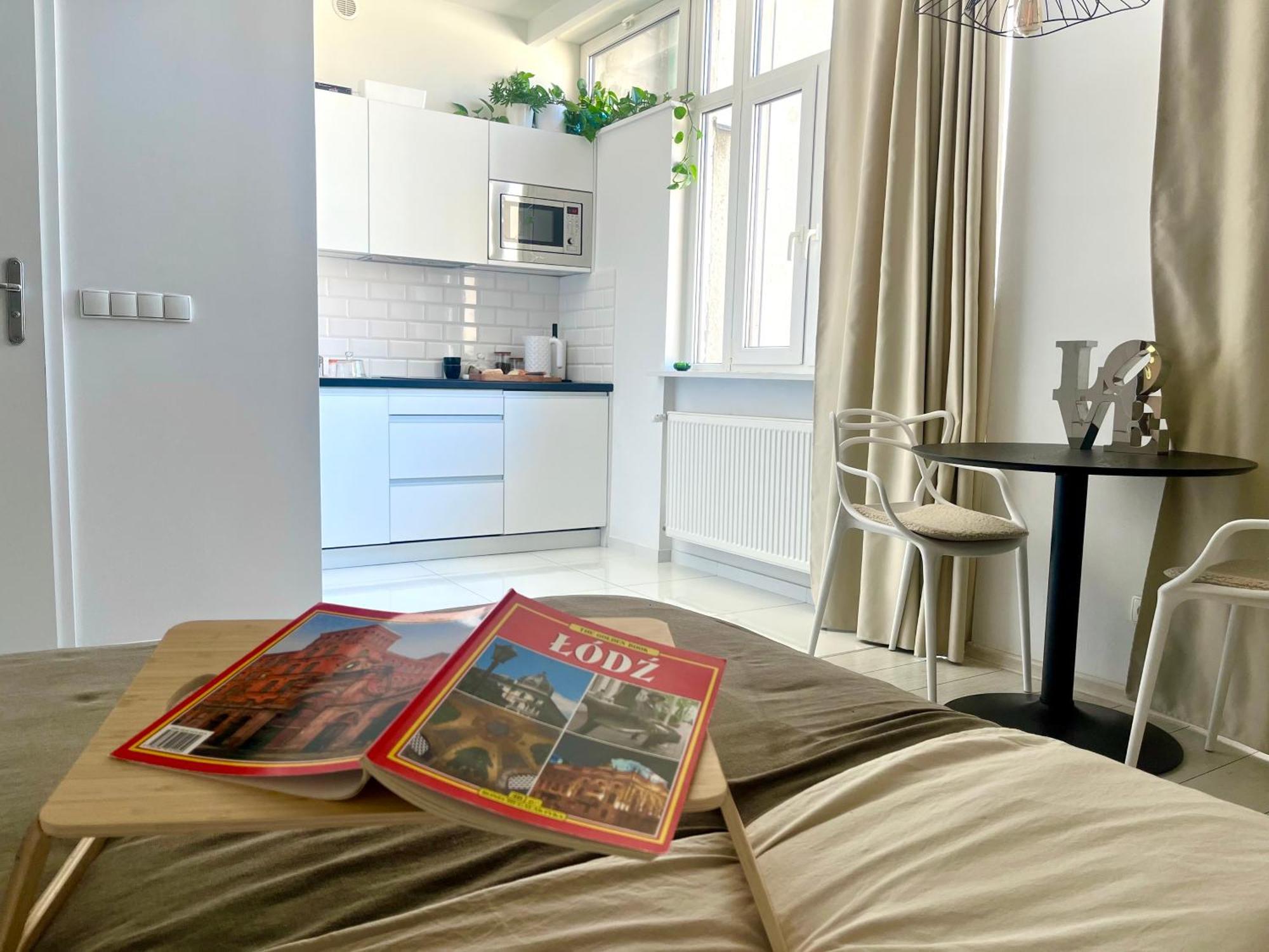 Apartament I Love Piotrkowska Z Wielkim Lustrem, Balkonem I Klimatyzacja Łódź Dış mekan fotoğraf